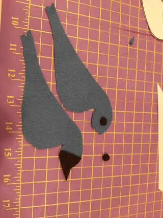 Picture 2 - glue the beak